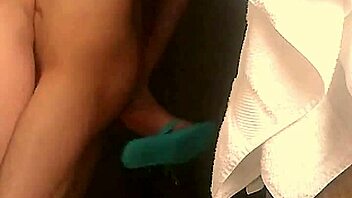 varčevanje vode s sosedo postane vroča naglasna zabava