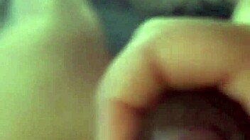 i'm masturbatin' my cock to cumshot