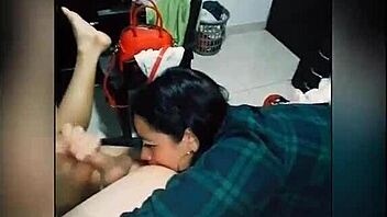 Petite Colombian Couple Kisses And Licks Ass Passionately