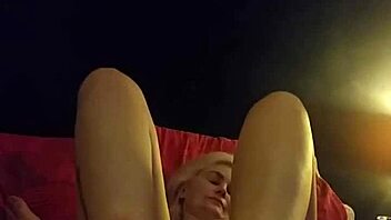 Amateur video girlfriend gives a footjob