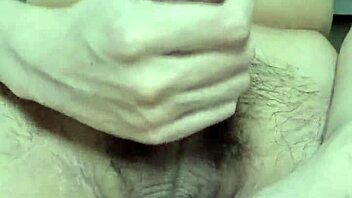 My second masturbate video with cumshot 😏