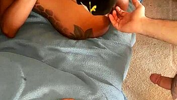 Kevin gives ebony Liza an interracial cumshot facial