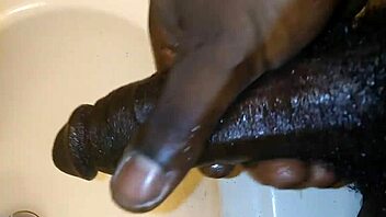 Mand, den store sorte pik med årerne gør mig vild hver gang!