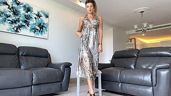 Melena Maria Rya Lulus Gaun Maxi Untuk Solo Seksy