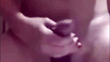 Shemale drka veliki kurac za ogroman cumshot