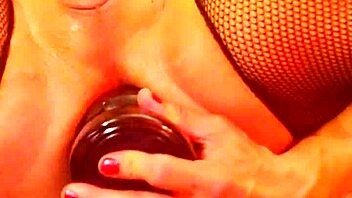 看XVideos人妖肛门挑逗自慰秀