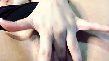 Latina Caliente Masturbates To Orgasm With Brunette Lesbian