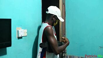 After UK return, I fucked my BBW girlfriend's open pussy with sweet blowjobs.