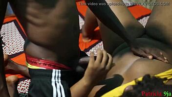 After UK return, I fucked my BBW girlfriend's open pussy with sweet blowjobs.