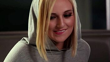 these sapphic teen 18+ babes are licking each other's pussies so hot 😍