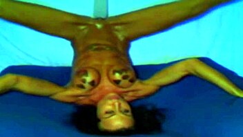 Hot Webcam Girl Fucks Hard With Huge Toys And Cums!