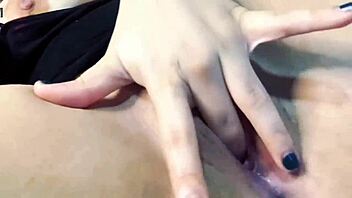 Latina Caliente Masturbates To Orgasm With Brunette Lesbian