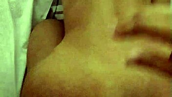 Cuckold records girlfriend's spanking