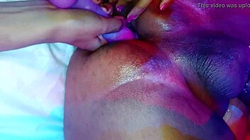 Me mete dildo por detrás y me flipa 😍