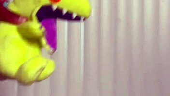 I'm not gay, but exploring new experiences feels interesting.