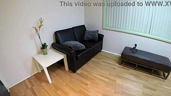 Audrey Decker, vis de enorme pattene!