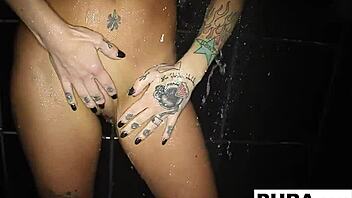 Brunette babe jezebelle gets steamy in the shower