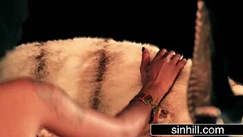 Pharaoh Bangs Stunning African Princess Hard