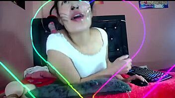 damn, this slut is spitting all over his face during deepthroat 😤