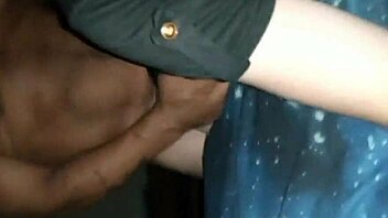 Barnvakt tillbaka för mer hårt knull