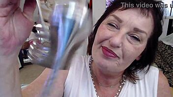 sexy girlfriend dawnskye1962 chats about underwear fun