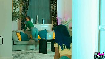 Sexy momma - step daughter blue catches pussykat online