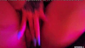 Real Sex With 19-Year-Old Stepsister in Bedroom!