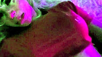 Real Sex With 19-Year-Old Stepsister in Bedroom!