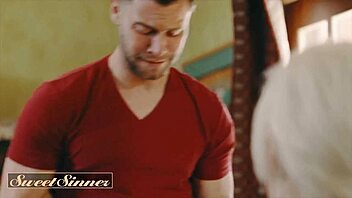 Horny milf syren de mer fucks her friend tyler nixon