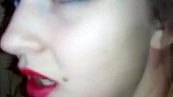 Cute submissive teen deepthroats cock in amateur pov session.