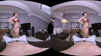 Kinky Babe Gabrielle Gucci