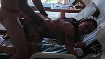 Suruba gangbang in the swing house bathtub outdoors