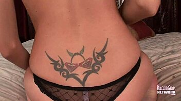 From lingerie to bare: instagram model reveals her shaved pussy