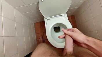 College guy Nick Hart unloads huge in bathroom