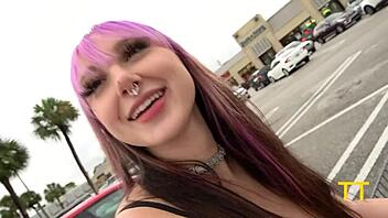 Big Tits Skylar Vox Picked Up From Grocery For Quick Blowjob, Wow!