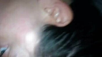 Amateur chubby girl tries deepthroat on big dick