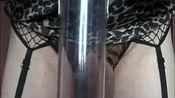 Watch a shy crossdresser's amateur homemade peeing video