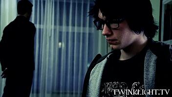 young vampire krys perez seduces and fucks twink josh bensan?