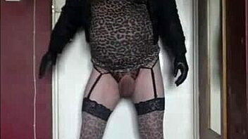 bisexual crossdresser craving to taste yours now