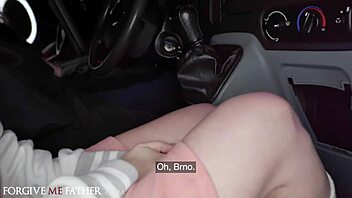 Wow! Adriana chechik și mona wales se excită în scissoring ud