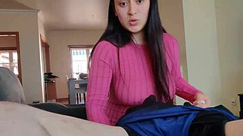 madrastra quejándose del semen revuelto, te pasa huevo masturbador pa descargar