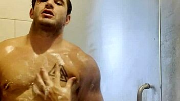 Masturbating in the shower feels so good.