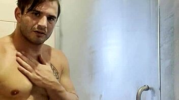 Masturbating in the shower feels so good.