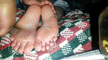 Rubbing my cock on ex gf's oily soles until explosion 💦