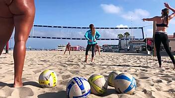 Big Booty African Volleyball Babe on the Beach! 🏐🔥