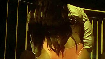 Bruninha Gata Shows Off Her Legs.