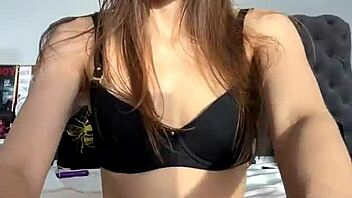 os quiero fans con revelación de lencería sexy