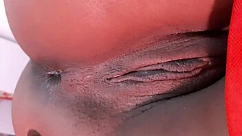 comendo o cusinho gostoso da brasileira