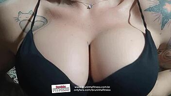 Amateur girl shows off her big boobs and gets creamy on webcam