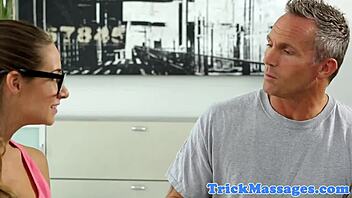 Teen's orgasm captured in secret by masseuse
